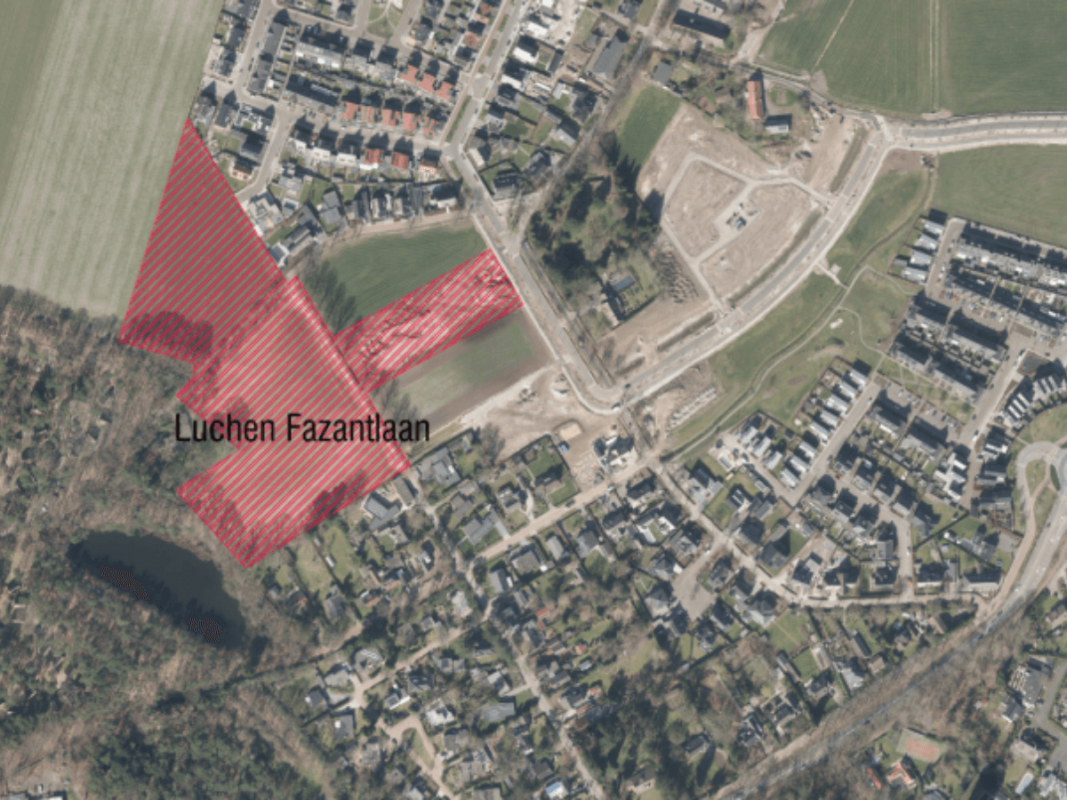 Luchtfoto van Fazantlaan-West in Luchen Mierlo, waar 11 Tiny Houses gepland zijn